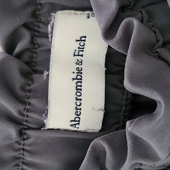 A&F Joggers Commuter Travel Pants - Picture 5 of 5